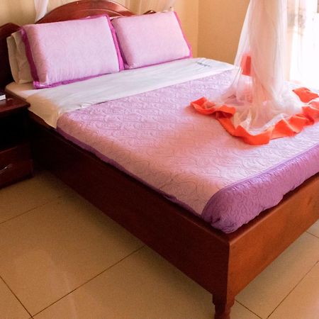 Kahondo Buffalo Hotel Kampala Makerere Buitenkant foto