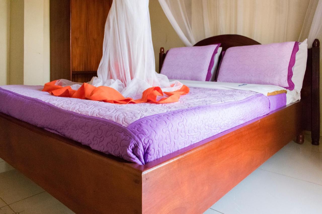 Kahondo Buffalo Hotel Kampala Makerere Buitenkant foto
