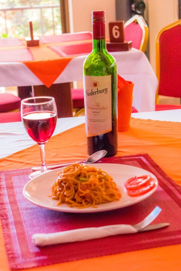 Kahondo Buffalo Hotel Kampala Makerere Buitenkant foto