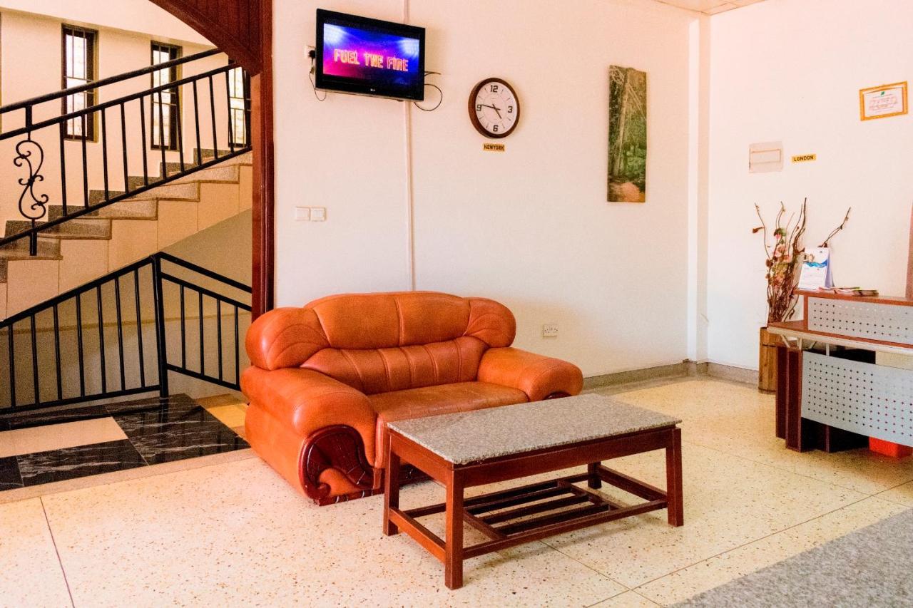 Kahondo Buffalo Hotel Kampala Makerere Buitenkant foto
